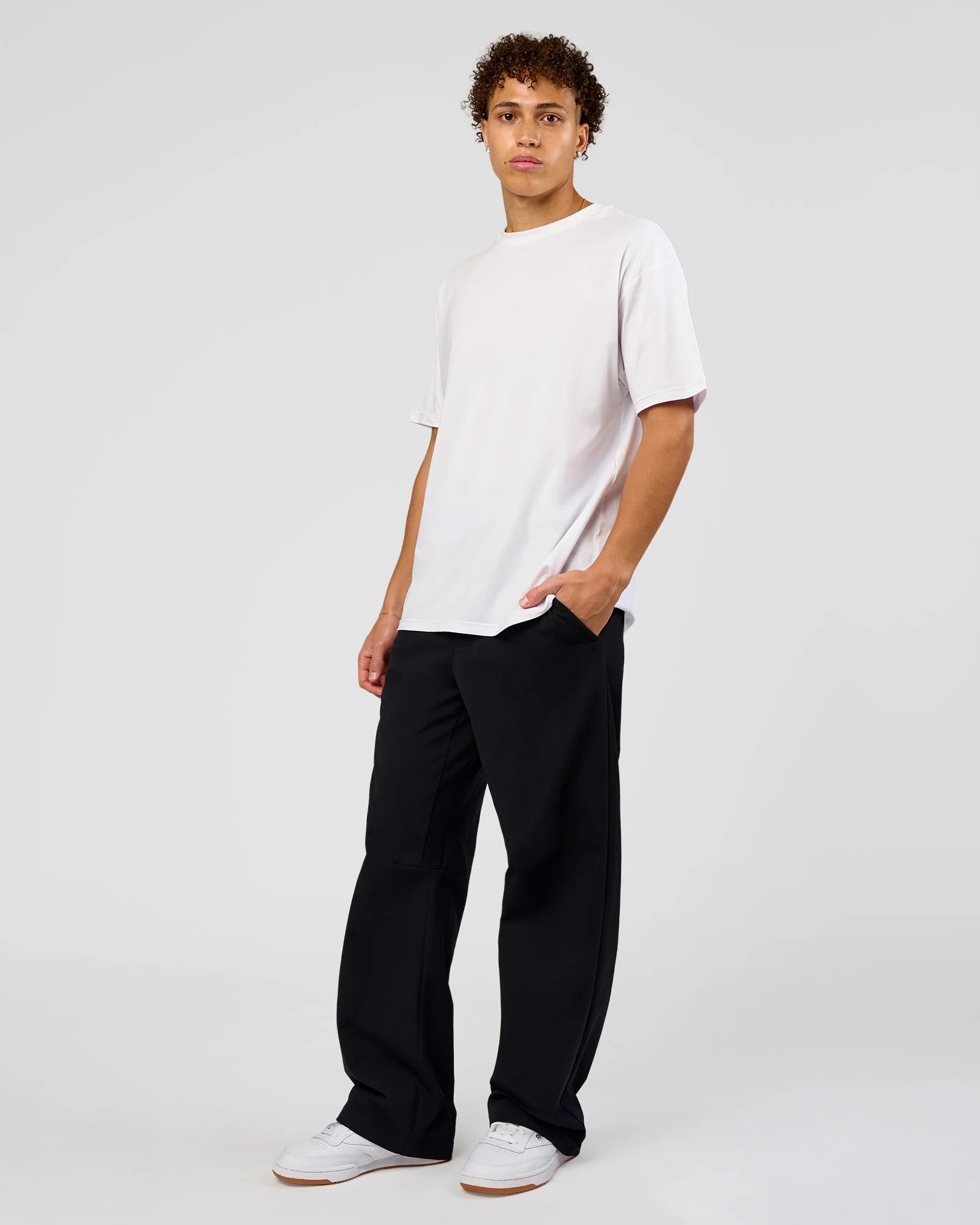 3239-forever-effortlesstech-tee-white-3.webp Forever EffortlessTech Tee - White