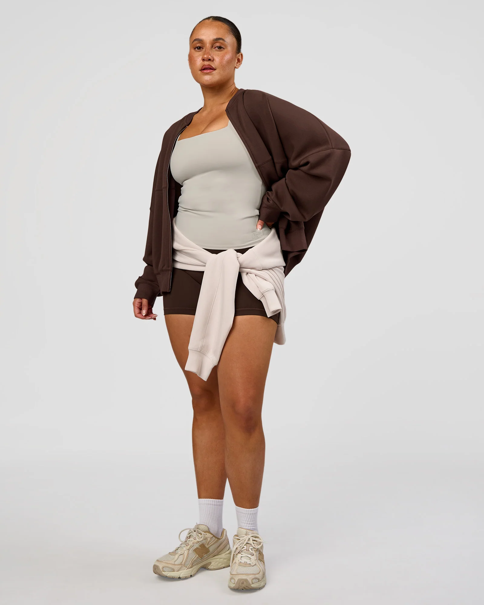 3247-cf-fusion-ultra-high-rise-6-short-pockets-hot-chocolate-4.webp CF Fusion Ultra High-Rise 6" Short Pockets - Hot Chocolate