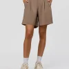3300-stretchshift-wide-leg-short-taupe-ash-6.webp StretchShift Wide Leg Short - Taupe Ash