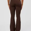3344-cf-fold-over-high-rise-flared-legging-tall-hot-chocolate-5.webp CF Fold Over High-Rise Flared Legging Tall - Hot Chocolate
