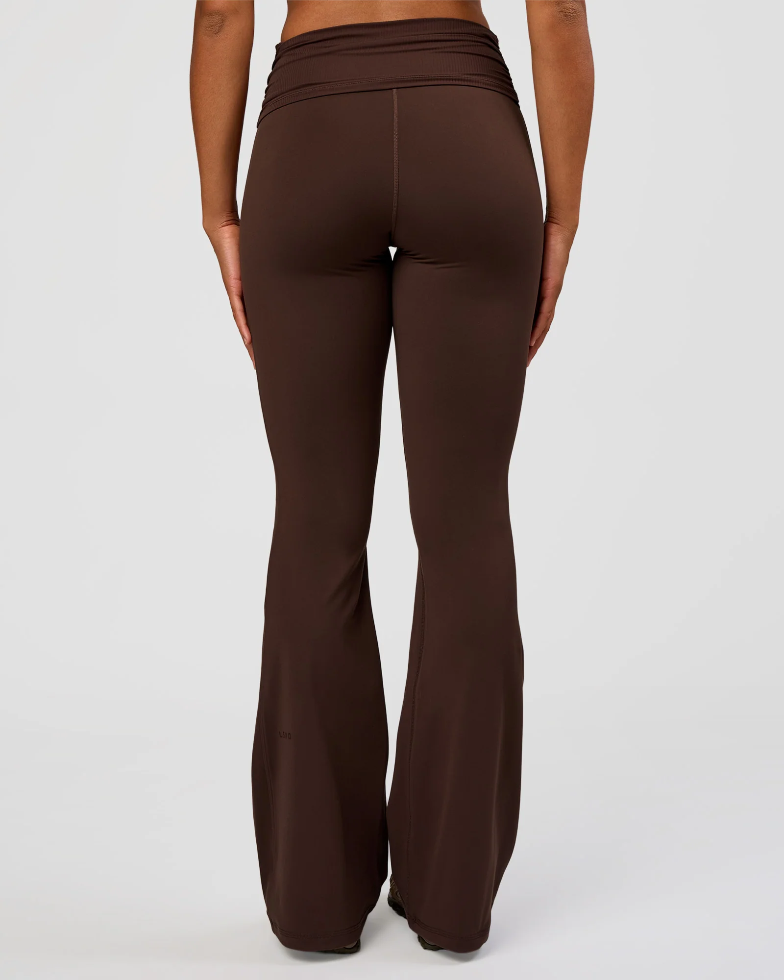 3344-cf-fold-over-high-rise-flared-legging-tall-hot-chocolate-5.webp CF Fold Over High-Rise Flared Legging Tall - Hot Chocolate