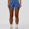 3353-fusion-v-contour-ultra-high-rise-4-short-pockets-energy-print-blue-multi-2.webp Fusion V-Contour Ultra High-Rise 4” Short Pockets - Energy Print Blue Multi