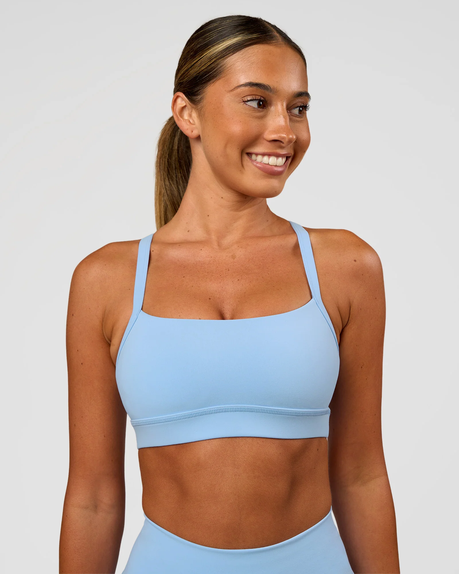 Momentum Sports Bra - Open Air