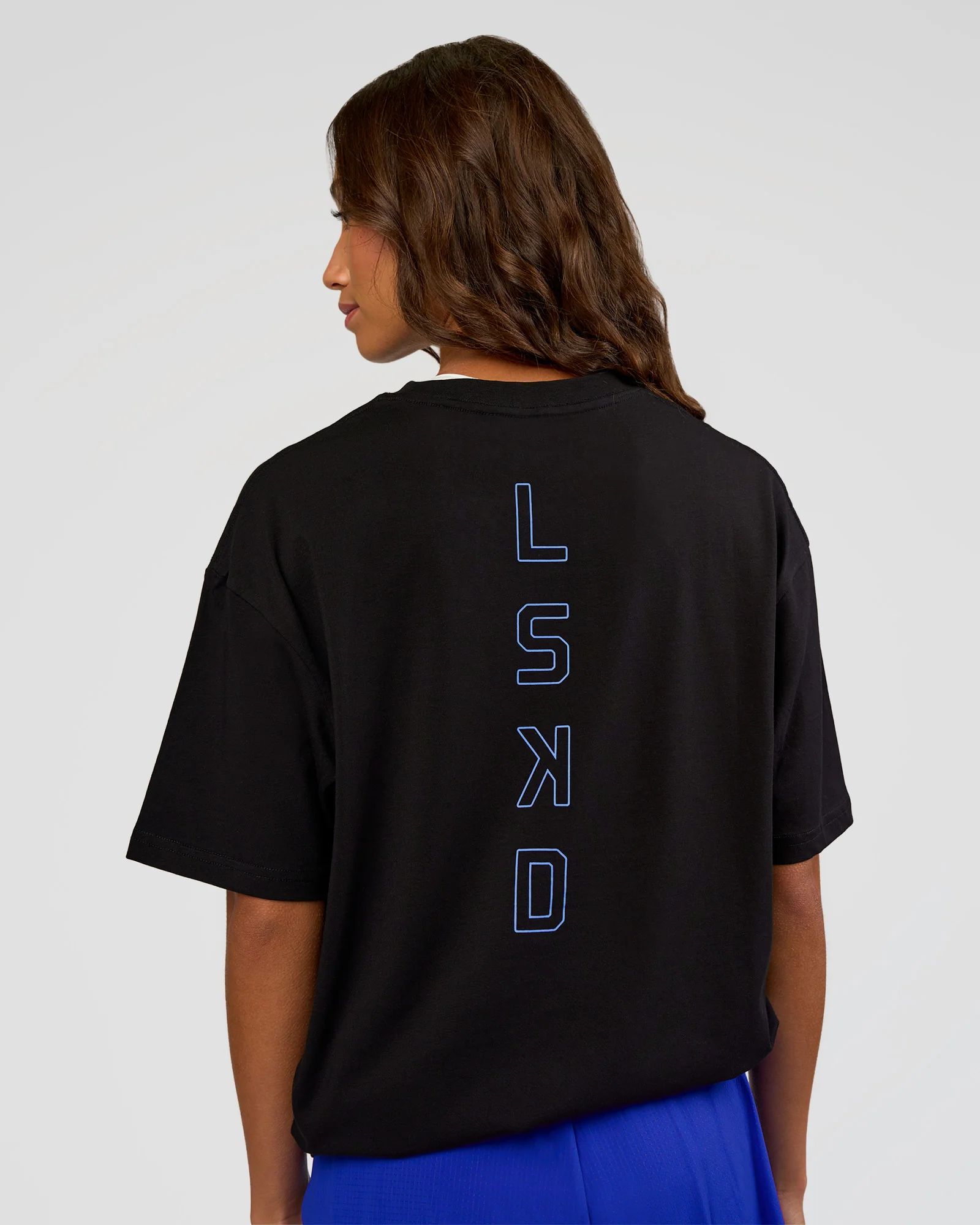 3412-run-club-script-flxcotton-oversized-tee-black-palace-blue-5.webp Run Club Script FLXCotton Oversized Tee - Black-Palace Blue