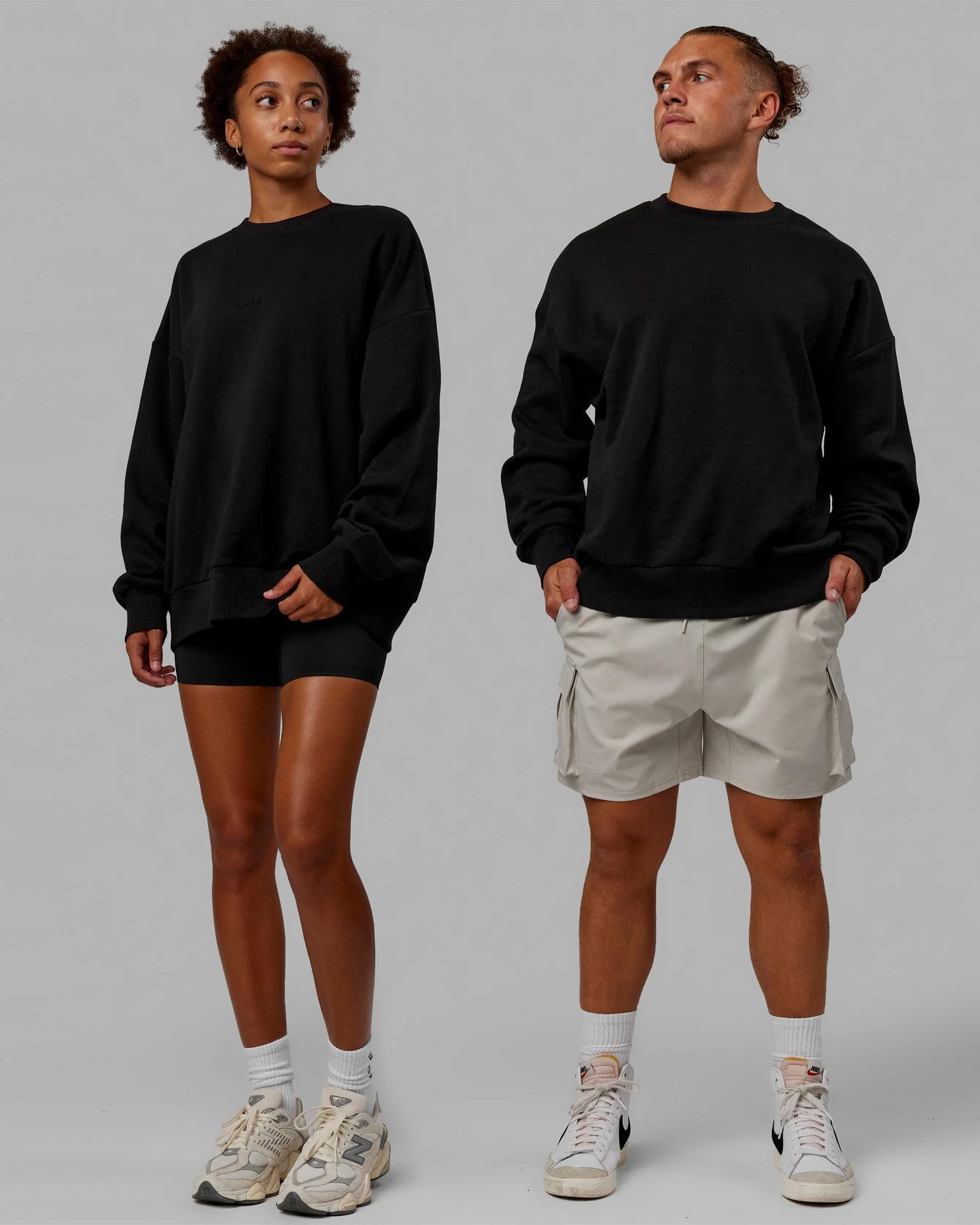 3421-mvp-oversized-sweater-black-2.webp MVP Oversized Sweater - Black