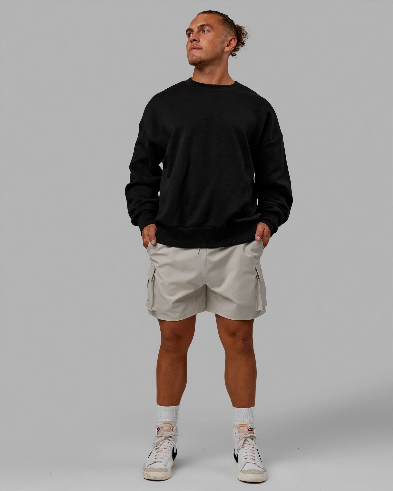 3421-mvp-oversized-sweater-black-6.webp MVP Oversized Sweater - Black