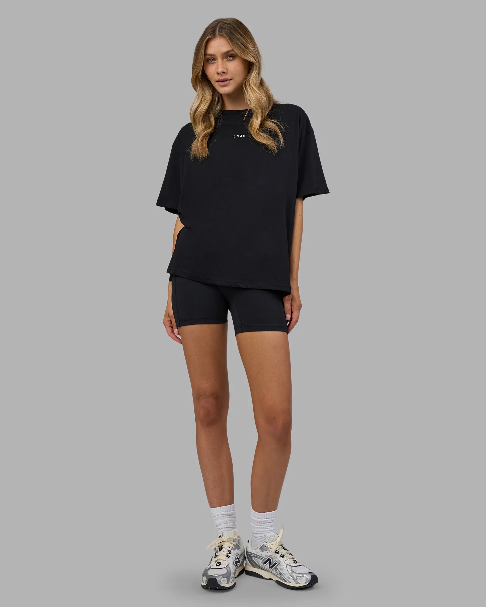 3524-go-to-flxcotton-oversized-tee-black-white-2.webp Go-To FLXCotton Oversized Tee - Black-White