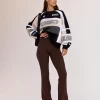 356-fusion-v-contour-high-rise-flared-petite-legging-pockets-hot-chocolate-4.webp Fusion V-Contour High-Rise Flared Petite Legging Pockets - Hot Chocolate