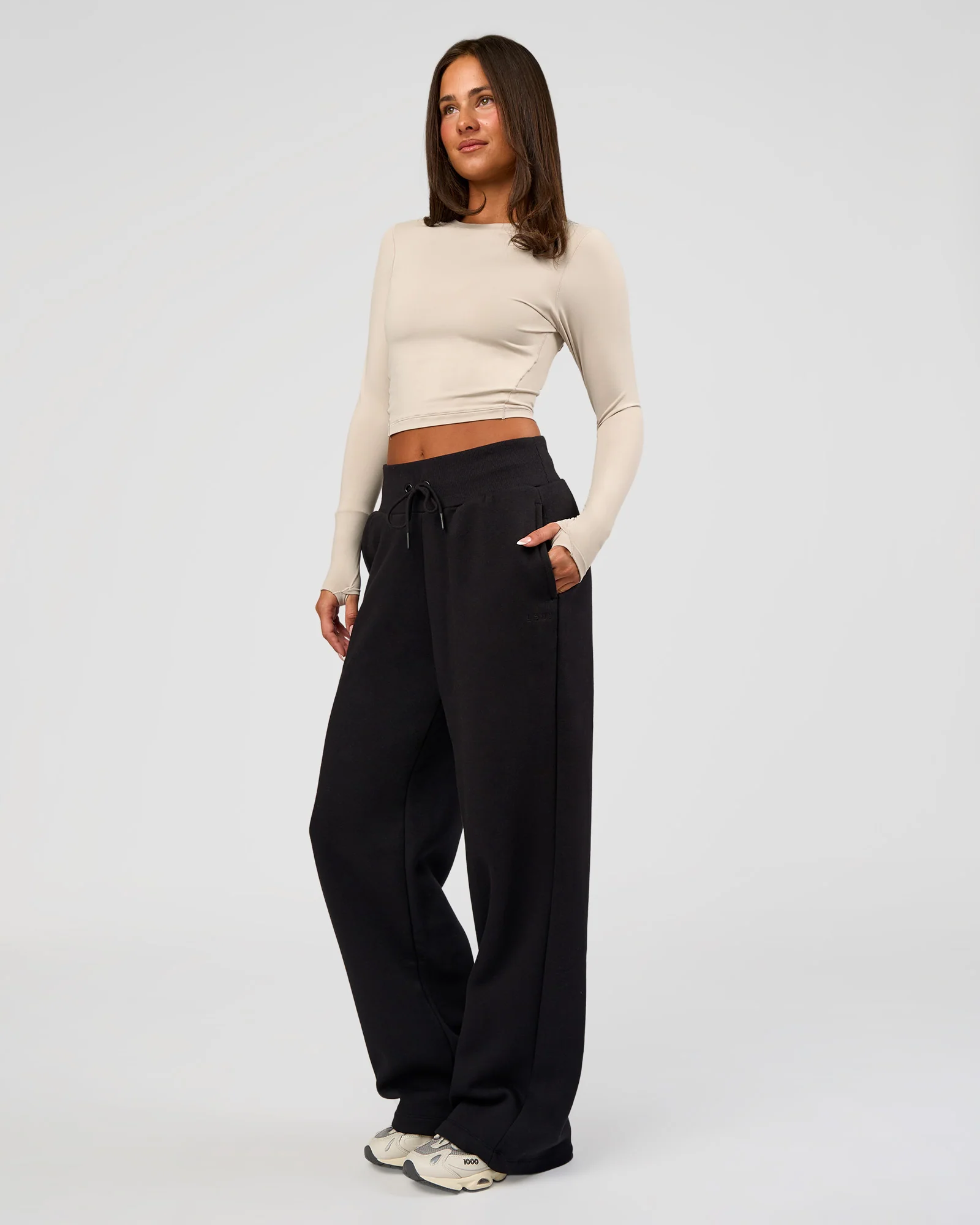 3599-go-to-wide-leg-track-pant-black-10.webp Go-To Wide Leg Track Pant - Black