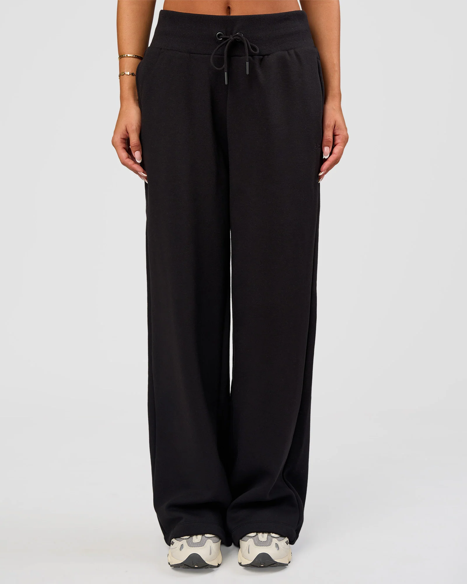 3599-go-to-wide-leg-track-pant-black-2.webp Go-To Wide Leg Track Pant - Black