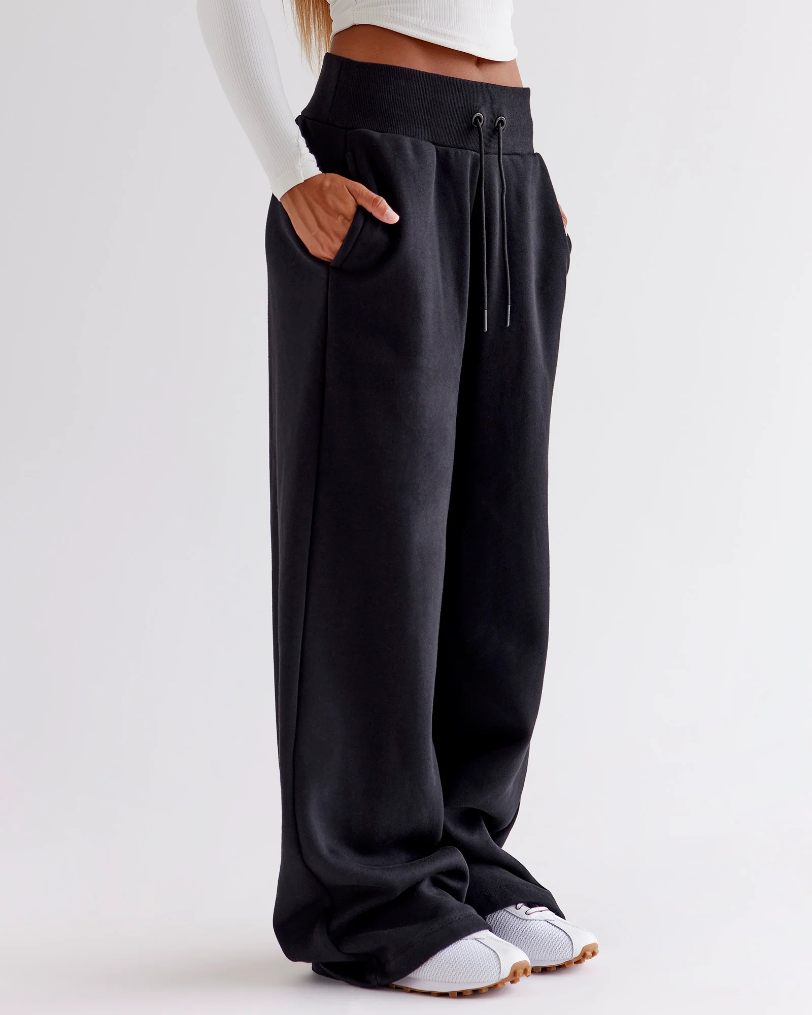 3599-go-to-wide-leg-track-pant-black-3.webp Go-To Wide Leg Track Pant - Black