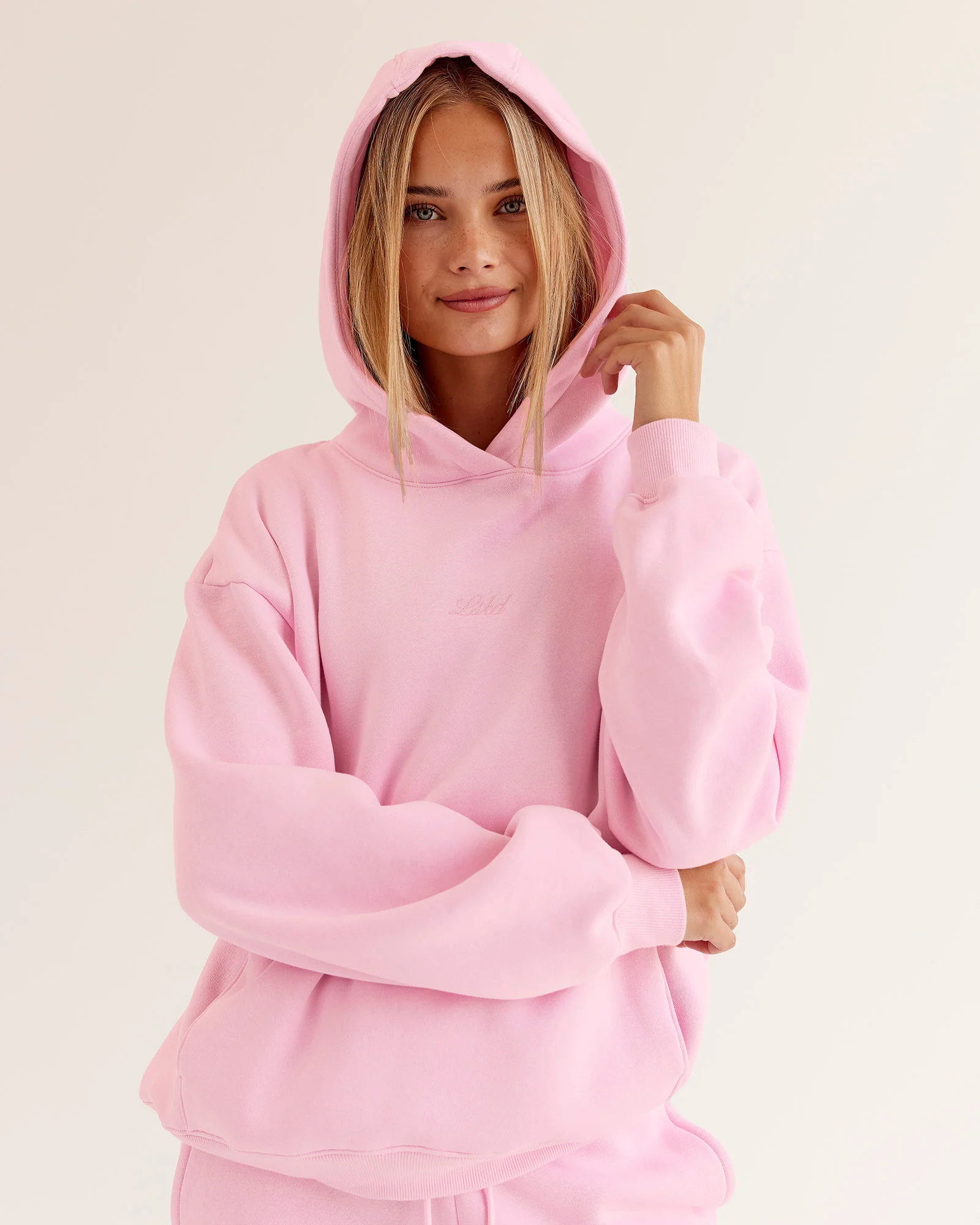 3617-go-to-script-oversized-hoodie-marshmallow-1.webp Go-To Script Oversized Hoodie - Marshmallow