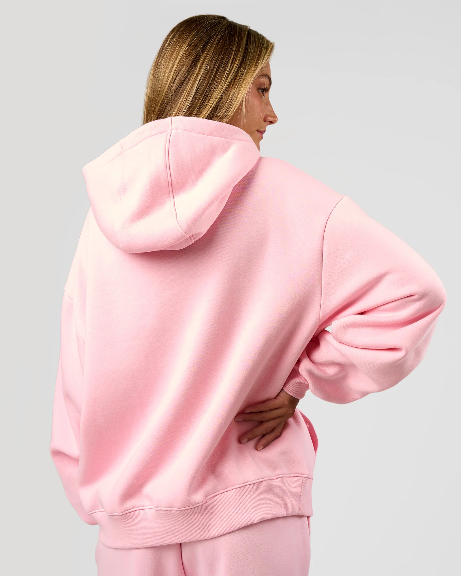 3617-go-to-script-oversized-hoodie-marshmallow-4.webp Go-To Script Oversized Hoodie - Marshmallow