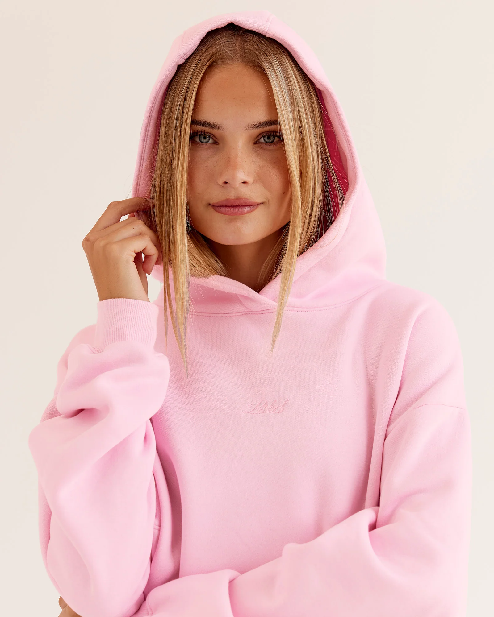 3617-go-to-script-oversized-hoodie-marshmallow-5.webp Go-To Script Oversized Hoodie - Marshmallow