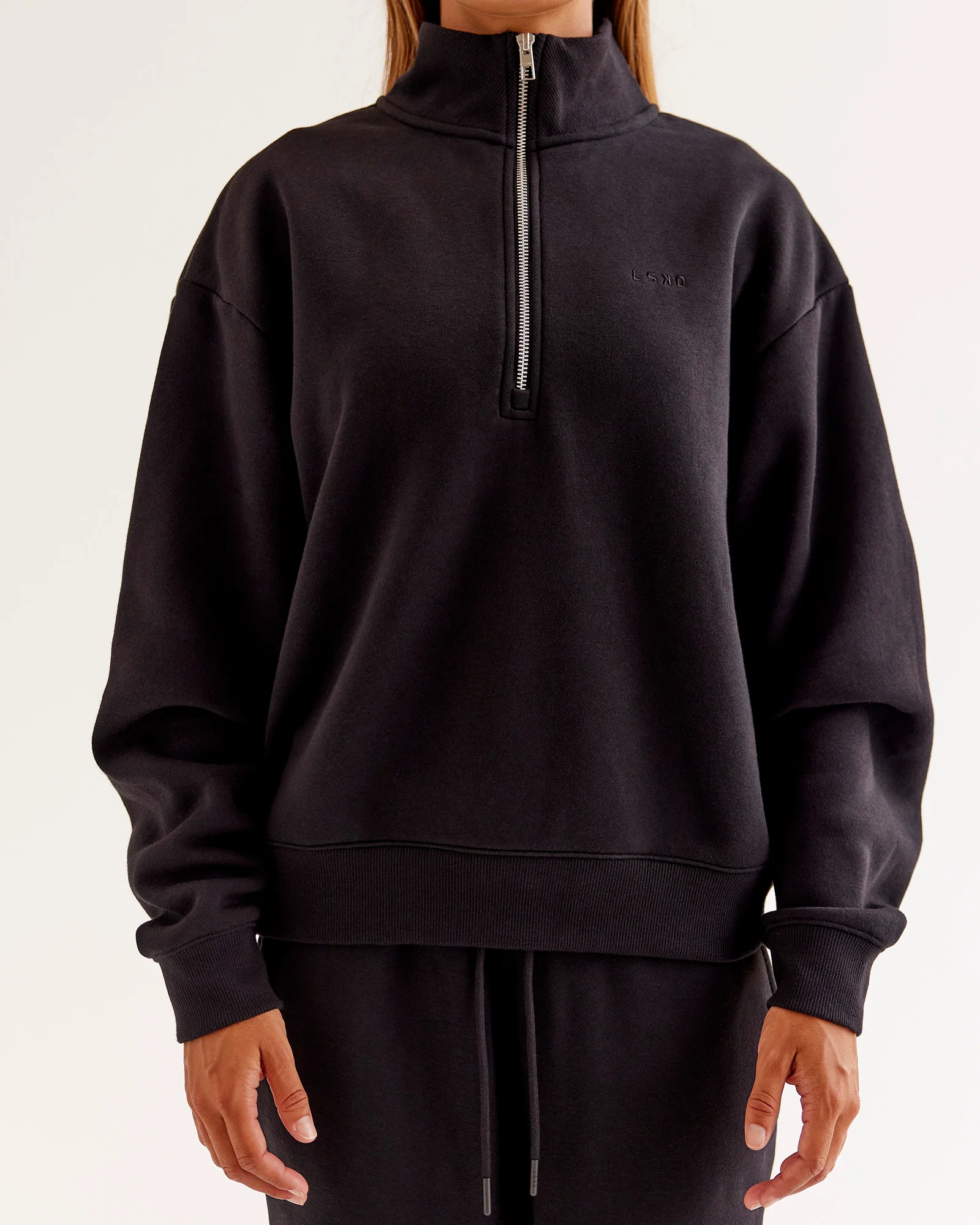 3626-go-to-oversized-quarter-zip-sweater-black-3.webp Go-To Oversized Quarter Zip Sweater - Black