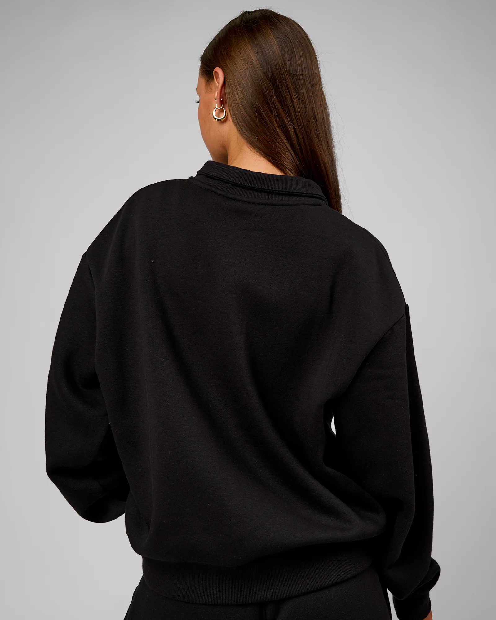 3626-go-to-oversized-quarter-zip-sweater-black-4.webp Go-To Oversized Quarter Zip Sweater - Black