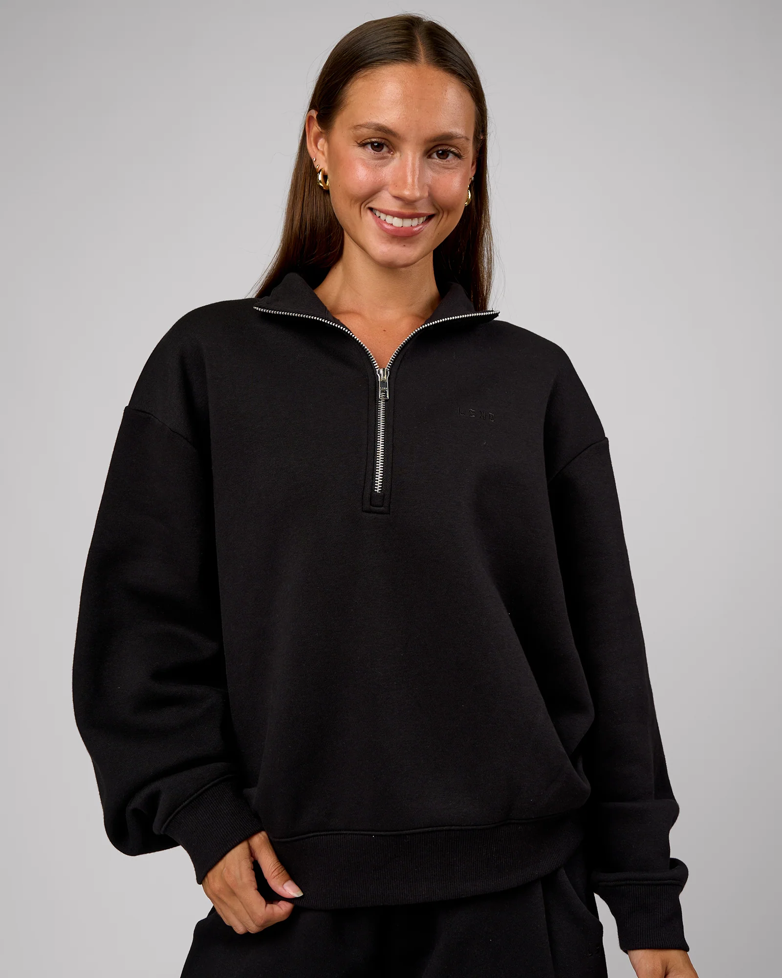 3626-go-to-oversized-quarter-zip-sweater-black-8.webp Go-To Oversized Quarter Zip Sweater - Black