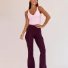 365-fusion-v-contour-high-rise-flared-petite-legging-pockets-cherry-lacquer-7.webp Fusion V-Contour High-Rise Flared Petite Legging Pockets - Cherry Lacquer