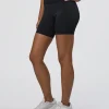 3699-fusion-ultra-high-rise-6-short-pockets-black-1.webp Fusion Ultra High-Rise 6" Short Pockets - Black