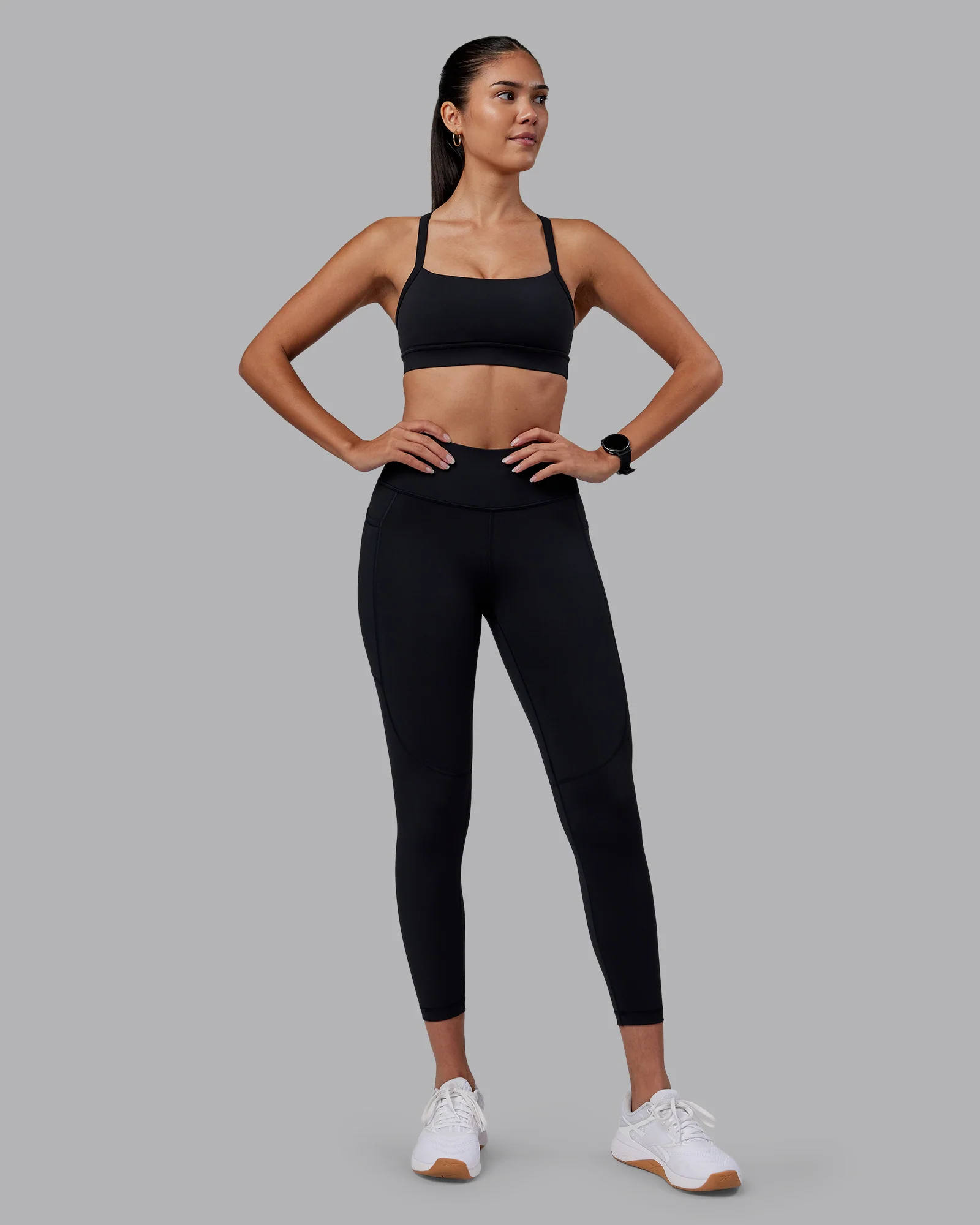 3717-rep-ultra-high-rise-7-8-legging-pockets-black-black-3.webp Rep Ultra High-Rise 7/8 Legging Pockets - Black-Black