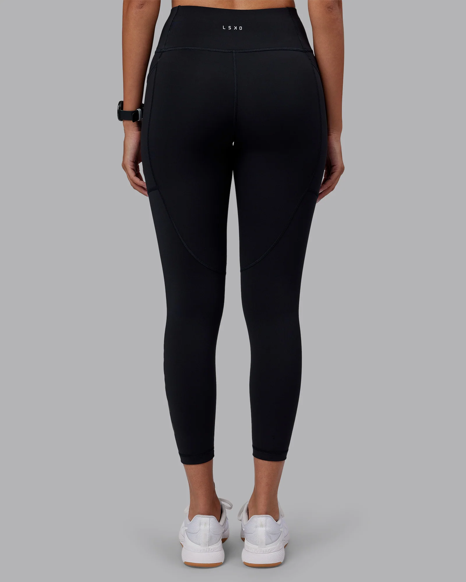 3717-rep-ultra-high-rise-7-8-legging-pockets-black-black-4.webp Rep Ultra High-Rise 7/8 Legging Pockets - Black-Black