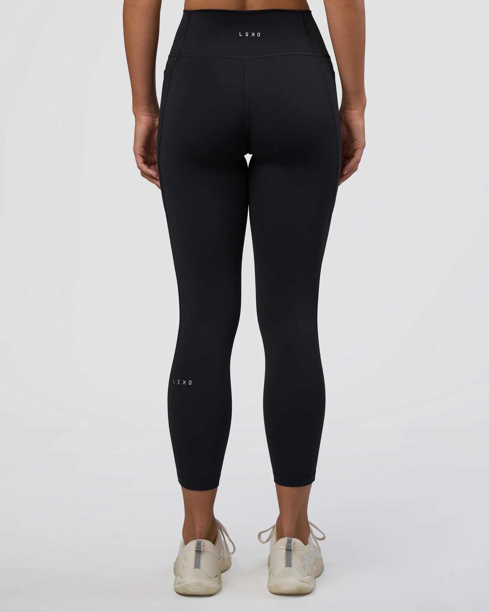 3726-fusion-ultra-high-rise-7-8-legging-pockets-black-4.webp Fusion Ultra High-Rise 7/8 Legging Pockets - Black