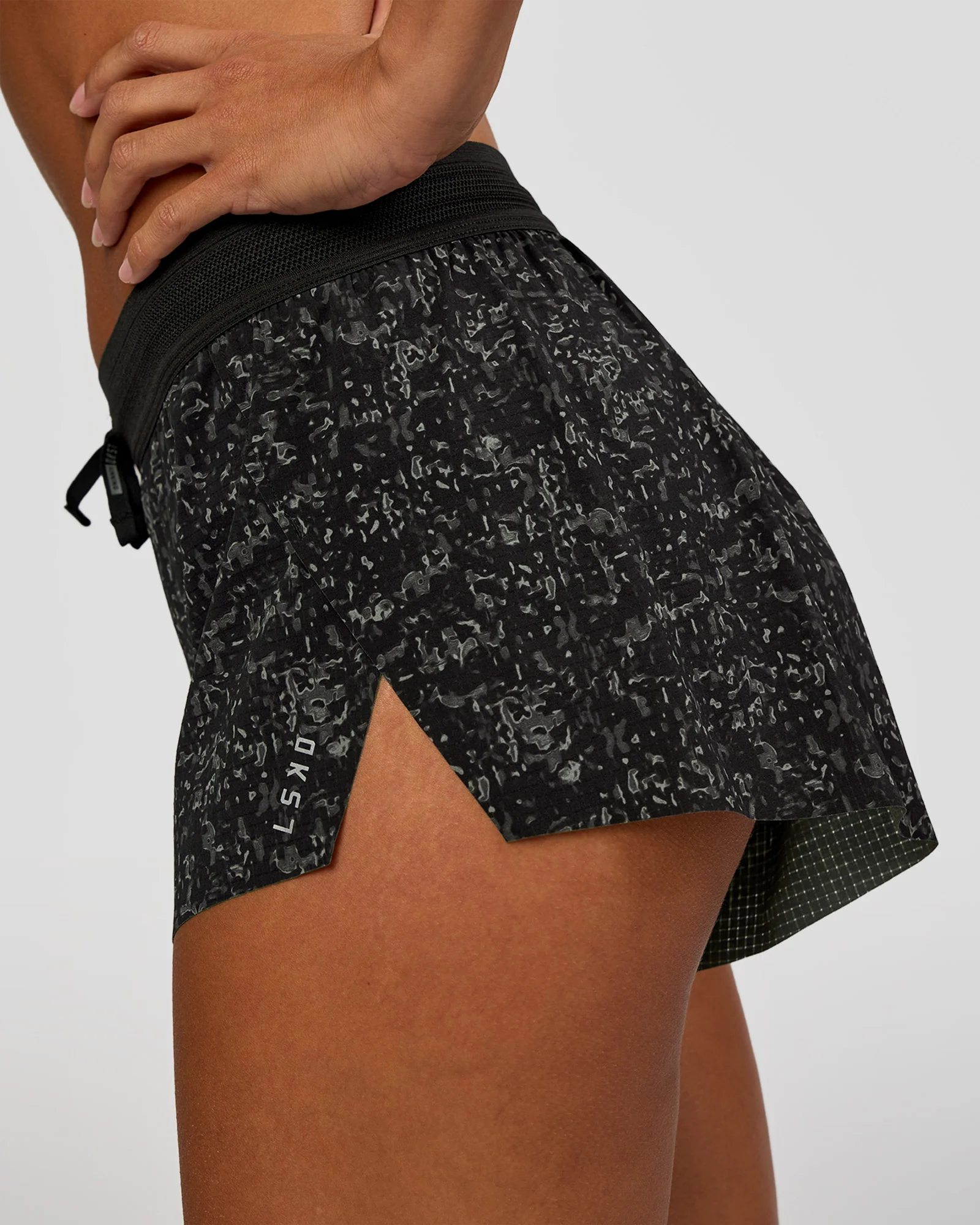 Accelerate 3" Mid-Rise Running Short - Energy Print Black