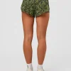 3822-accelerate-3-mid-rise-running-short-friction-print-hyper-green-4.webp Accelerate 3" Mid-Rise Running Short - Friction Print Hyper Green