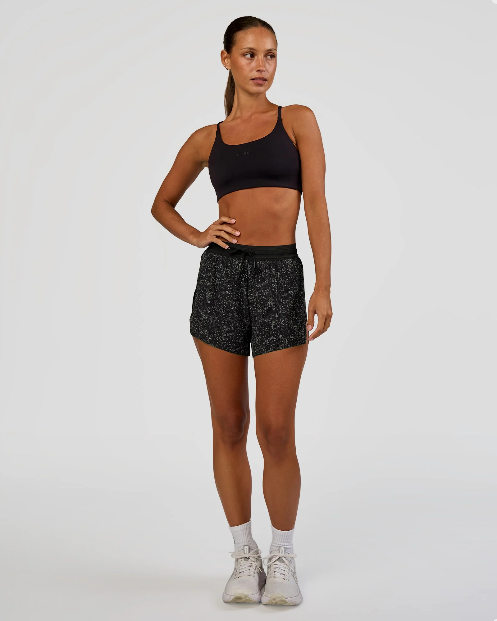 3831-accelerate-3-high-rise-running-short-energy-print-black-3.webp Accelerate 3" High-Rise Running Short - Energy Print Black