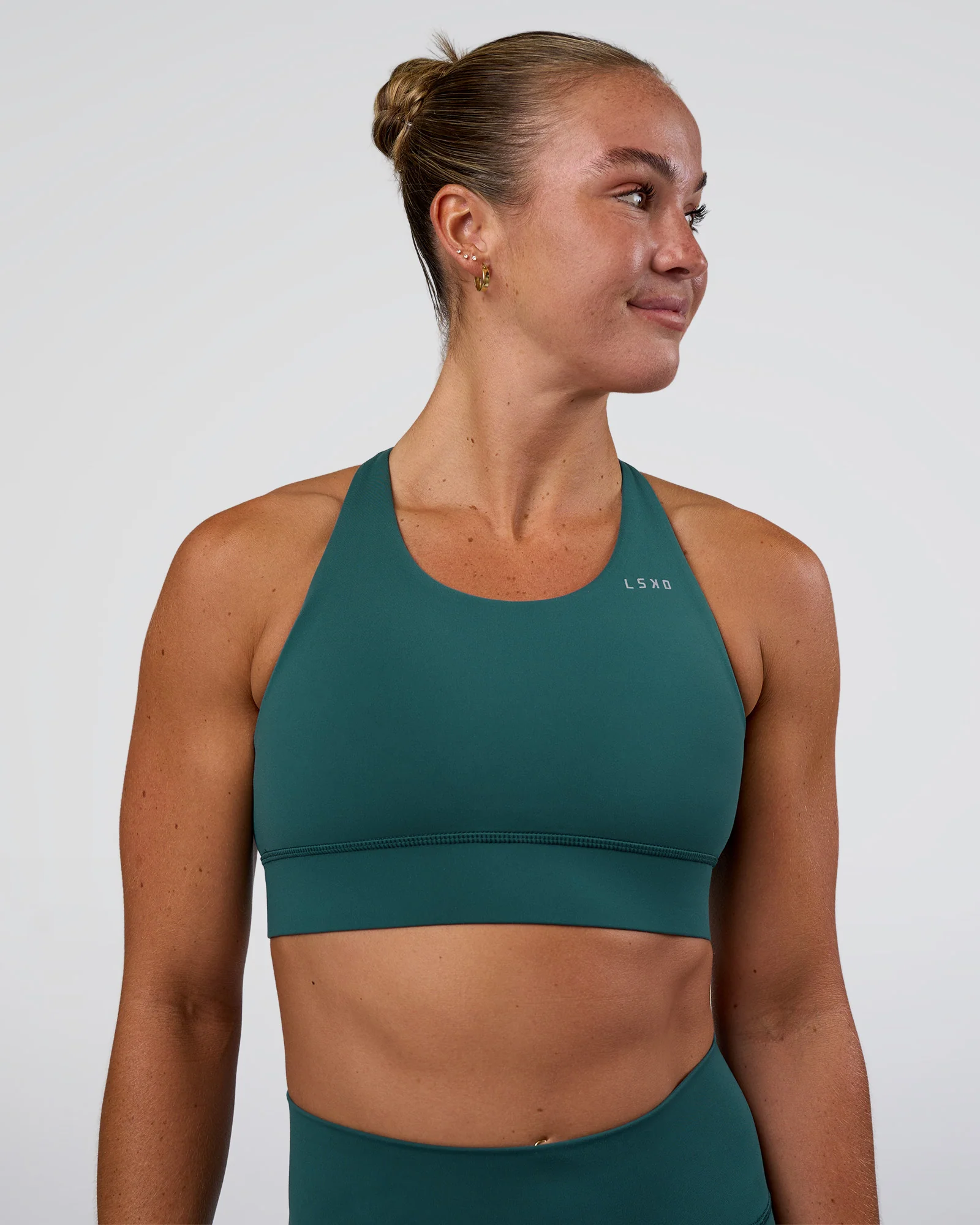 3885-accelerate-sports-bra-transformative-teal-1.webp Accelerate Sports Bra - Transformative Teal