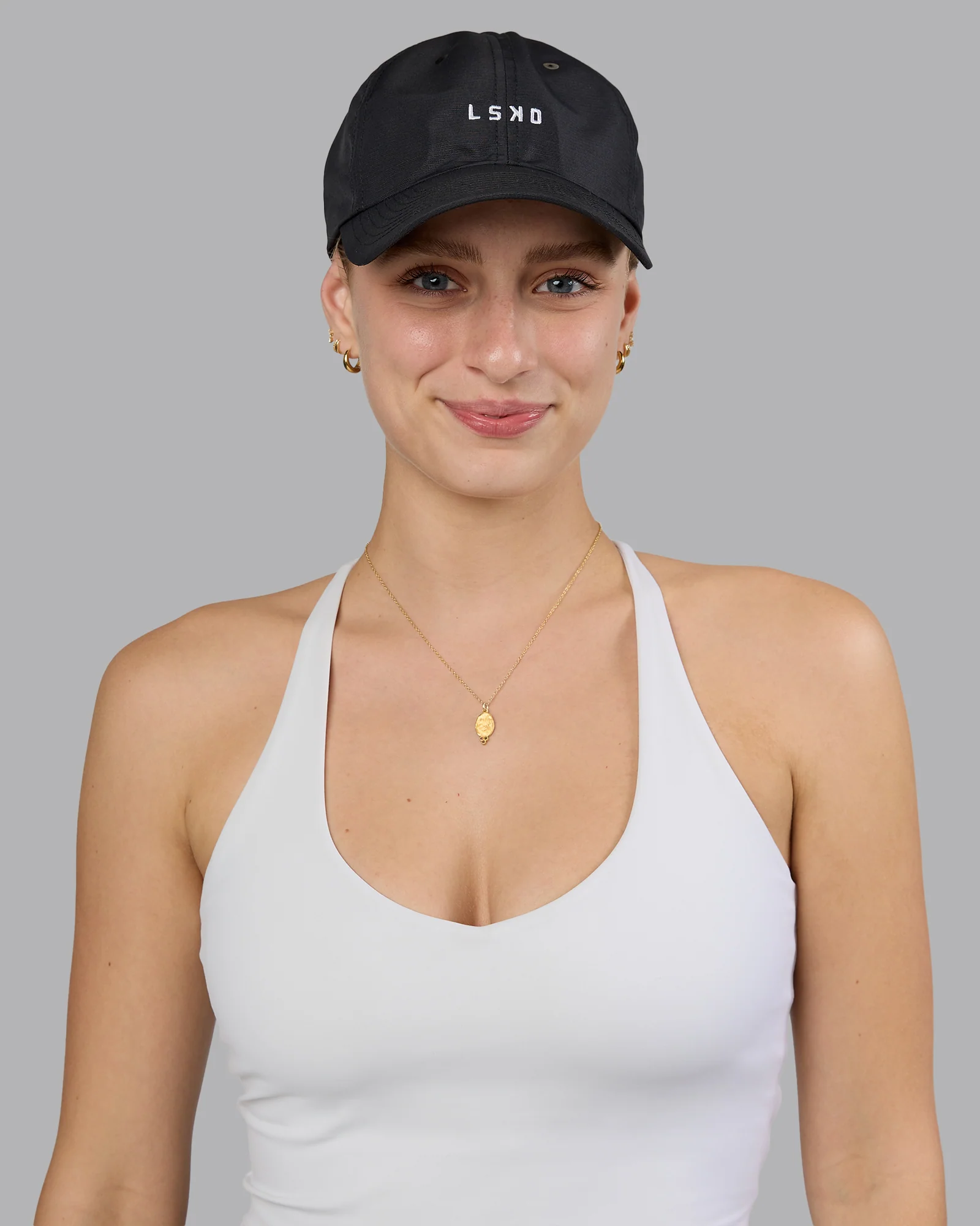 3921-train-cap-black-white-2.webp Train Cap - Black-White