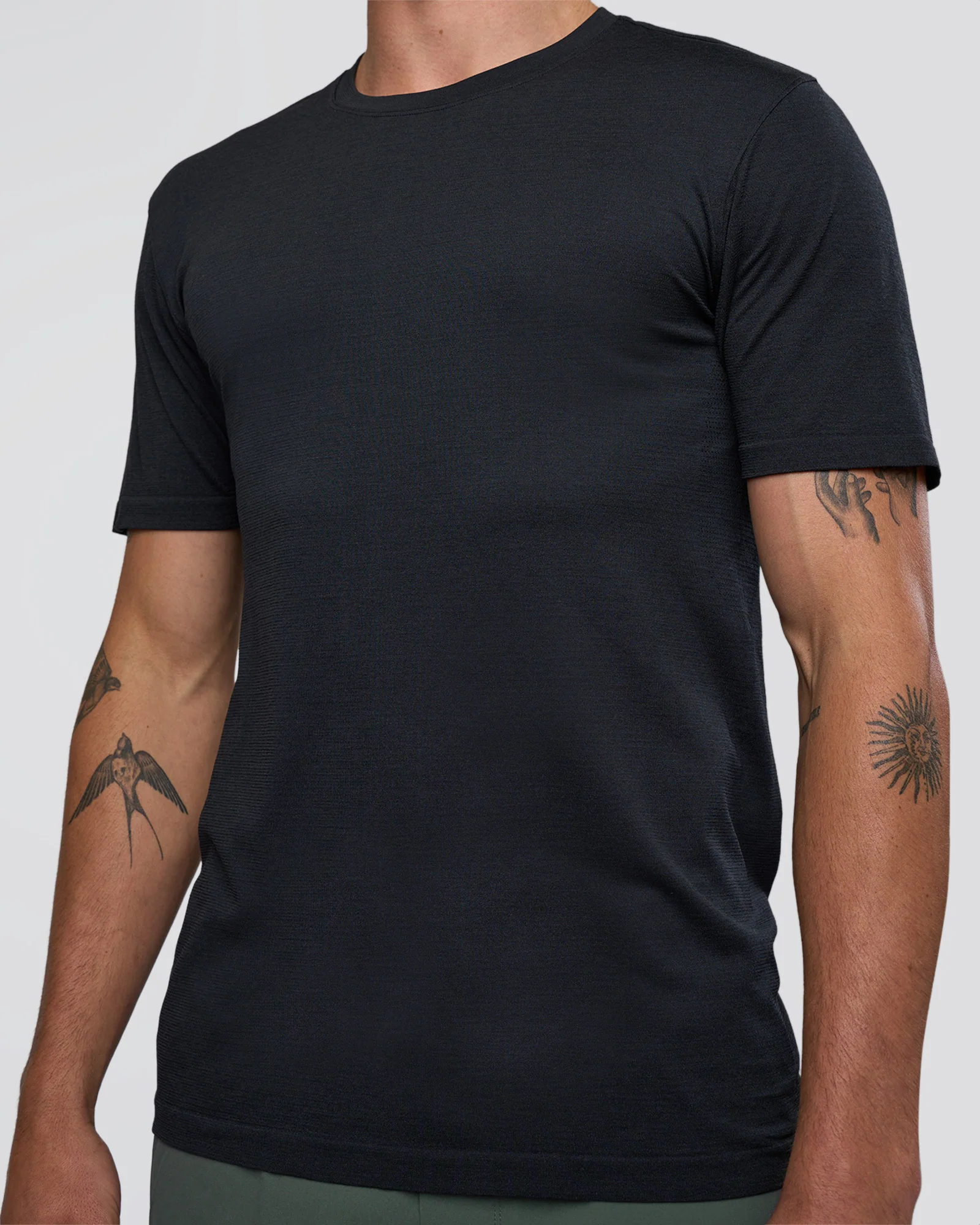 3956-aeroflx-seamless-set-in-tee-black-marl-5.webp AeroFLX+ Seamless Set In Tee - Black Marl