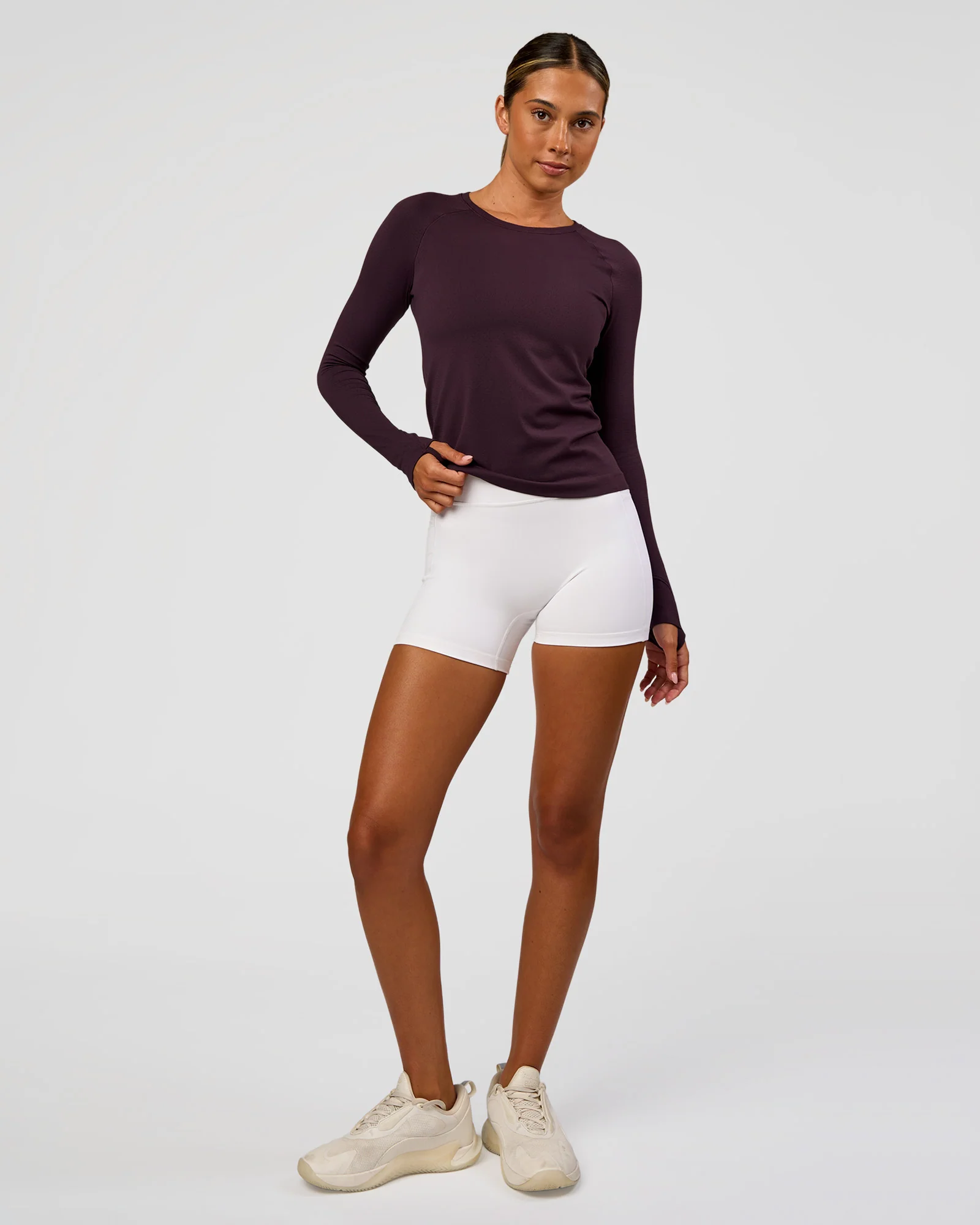 3964-aeroflx-seamless-long-sleeve-tee-midnight-plum-midnight-plum-7.webp AeroFLX+ Seamless Long Sleeve Tee - Midnight Plum/Midnight Plum