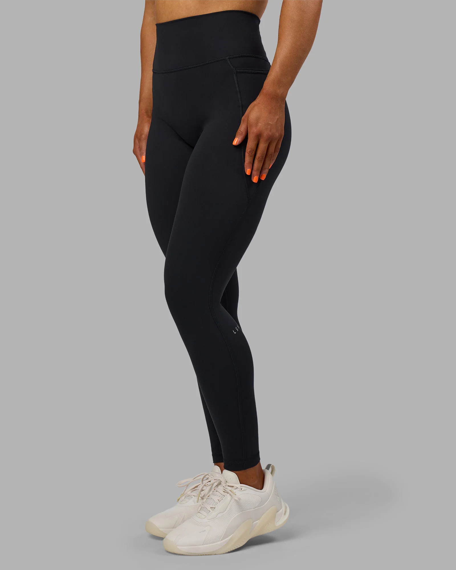 3989-fusion-ultra-high-rise-full-length-legging-pockets-black-11.webp Fusion Ultra High-Rise Full Length Legging Pockets - Black