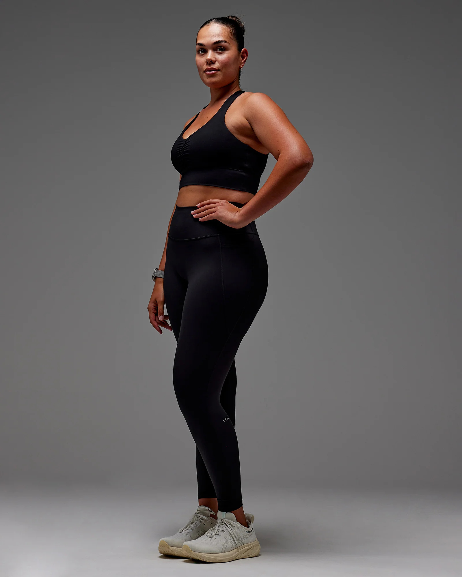 3989-fusion-ultra-high-rise-full-length-legging-pockets-black-14.webp Fusion Ultra High-Rise Full Length Legging Pockets - Black