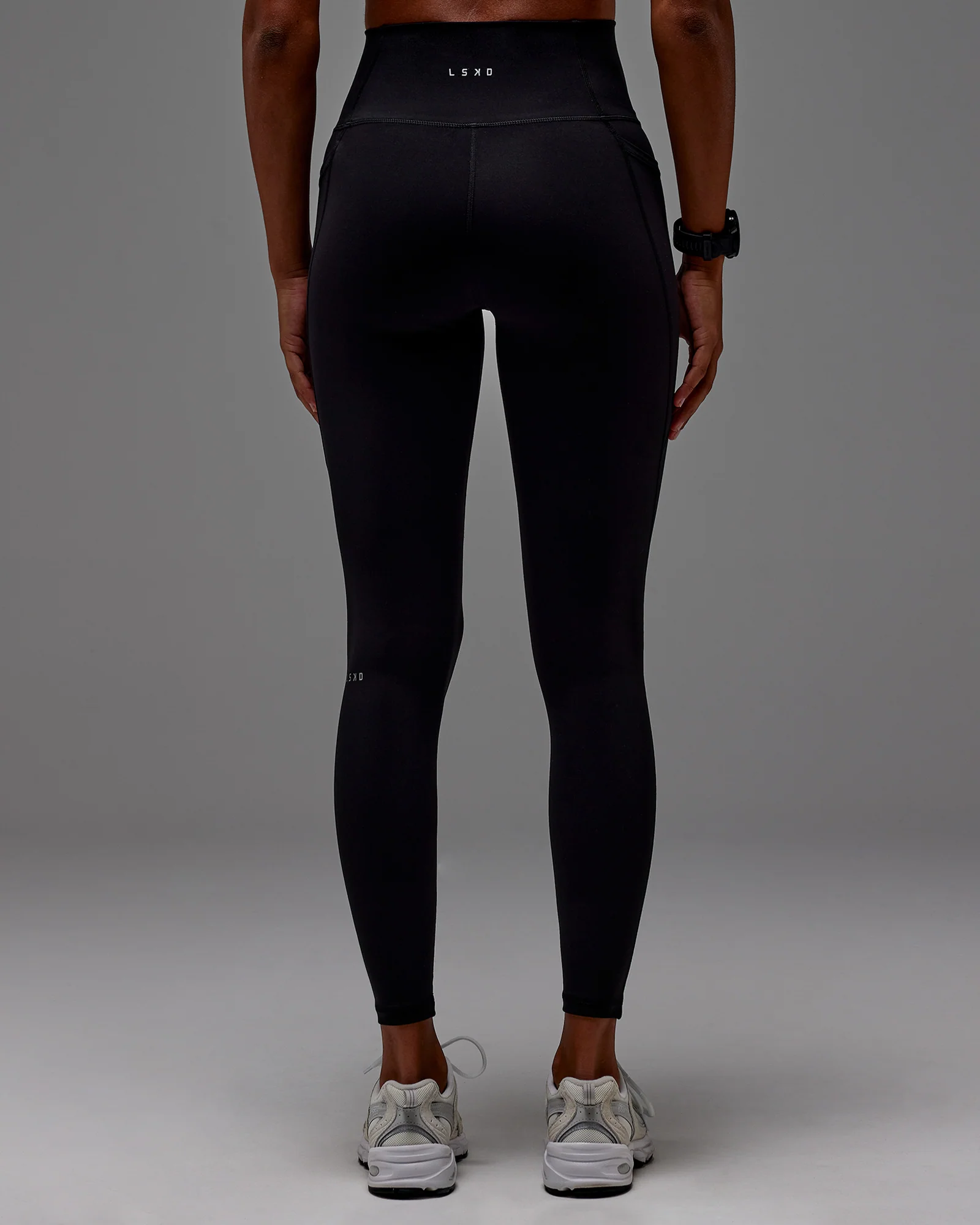 3989-fusion-ultra-high-rise-full-length-legging-pockets-black-20.webp Fusion Ultra High-Rise Full Length Legging Pockets - Black