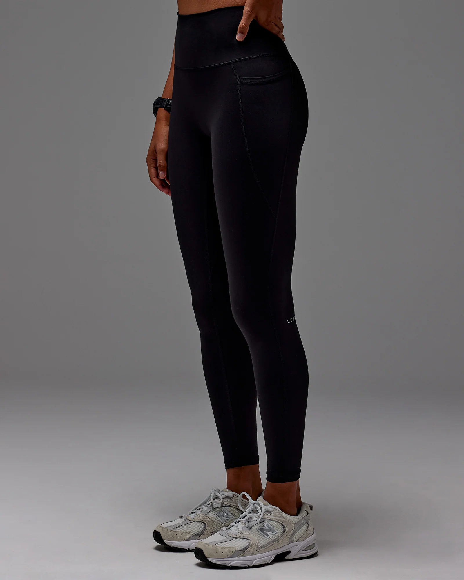 3989-fusion-ultra-high-rise-full-length-legging-pockets-black-22.webp Fusion Ultra High-Rise Full Length Legging Pockets - Black