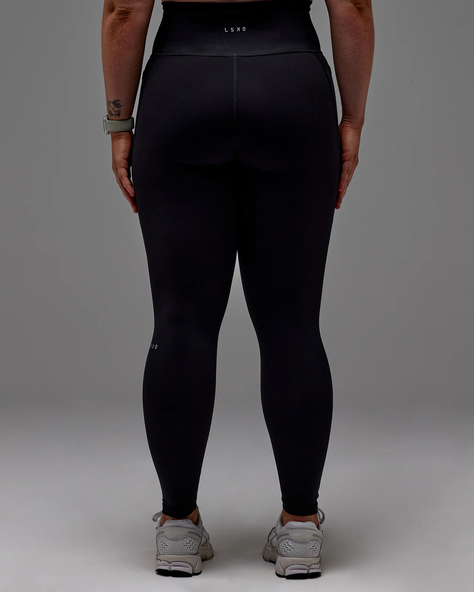 3989-fusion-ultra-high-rise-full-length-legging-pockets-black-26.webp Fusion Ultra High-Rise Full Length Legging Pockets - Black