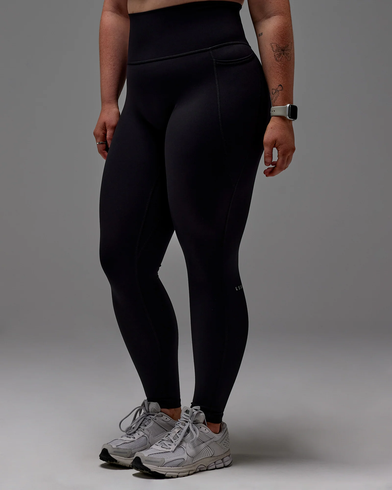 3989-fusion-ultra-high-rise-full-length-legging-pockets-black-28.webp Fusion Ultra High-Rise Full Length Legging Pockets - Black