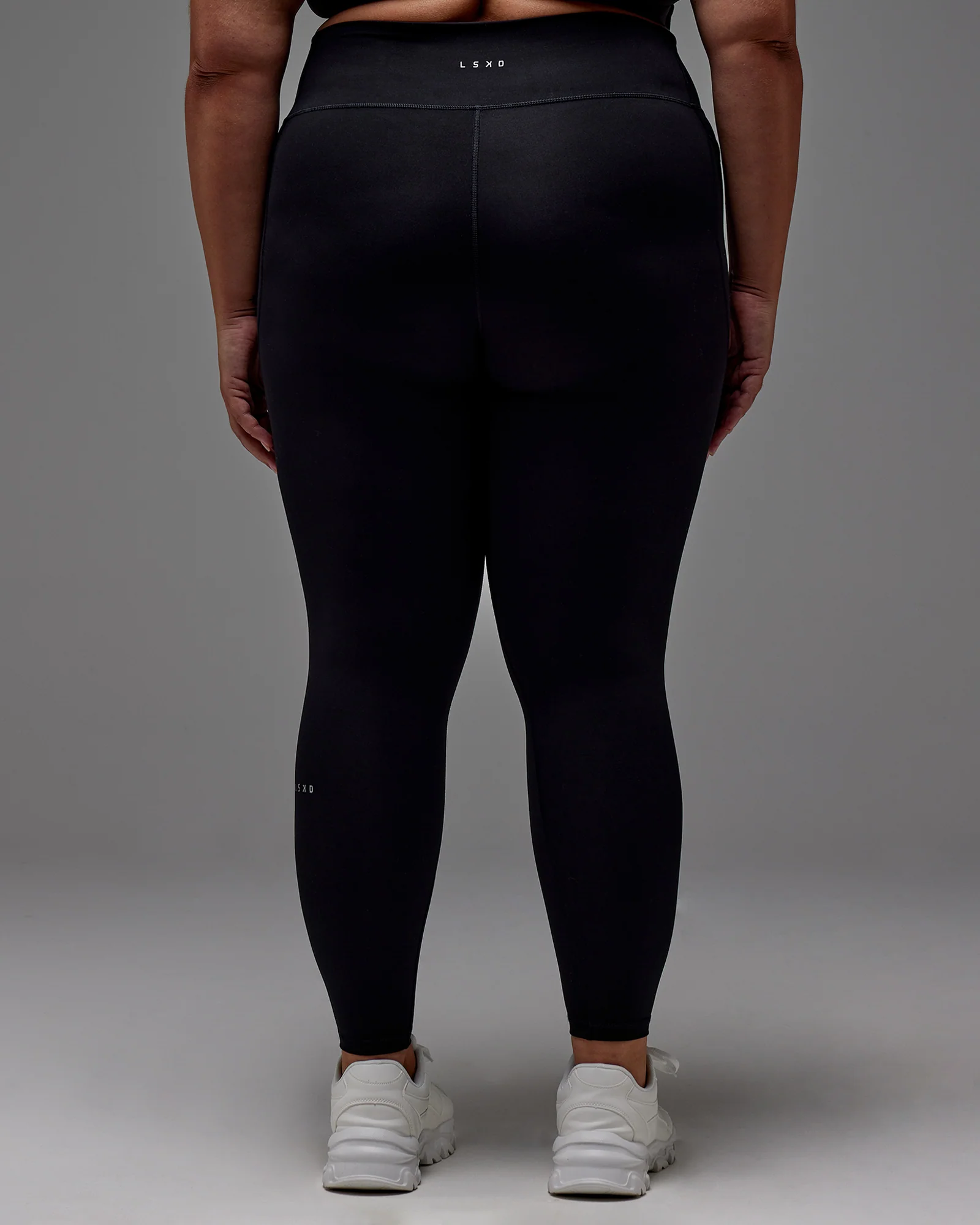 3989-fusion-ultra-high-rise-full-length-legging-pockets-black-34.webp Fusion Ultra High-Rise Full Length Legging Pockets - Black