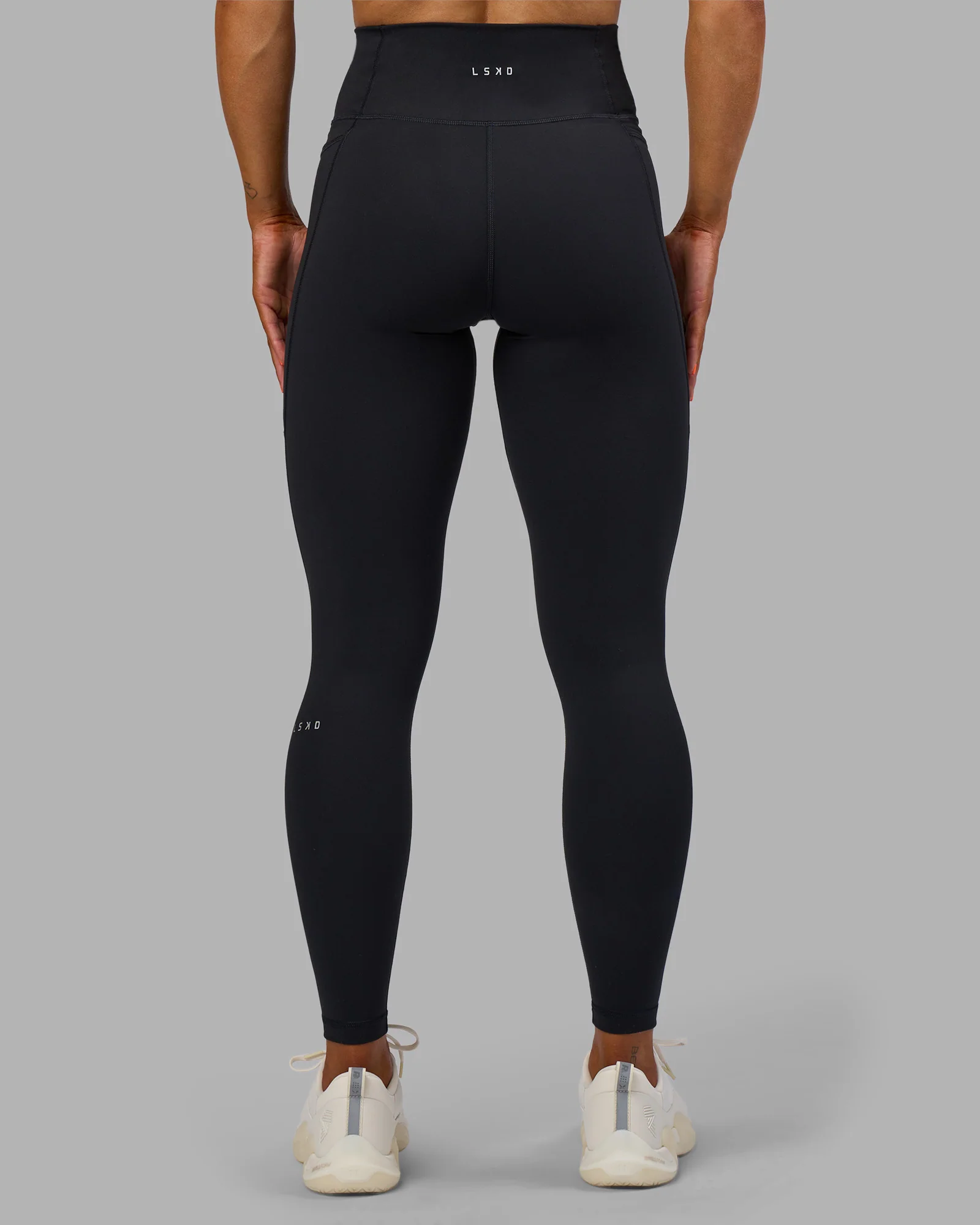 3989-fusion-ultra-high-rise-full-length-legging-pockets-black-4.webp Fusion Ultra High-Rise Full Length Legging Pockets - Black