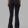 3998-fusion-ultra-high-rise-flared-legging-pockets-black-4.webp Fusion Ultra High-Rise Flared Legging Pockets - Black