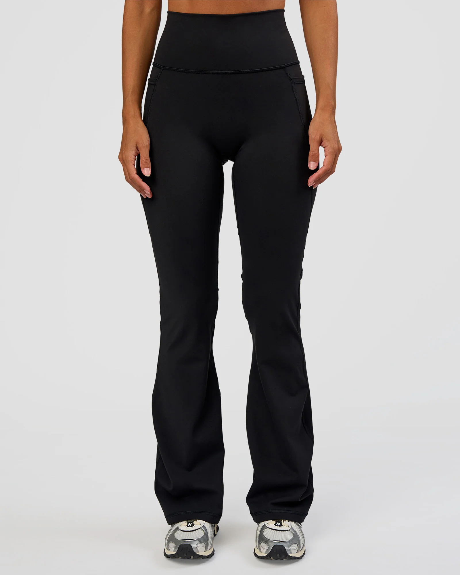 4016-fusion-ultra-high-rise-flared-petite-legging-pockets-black-6.webp Fusion Ultra High-Rise Flared Petite Legging Pockets - Black