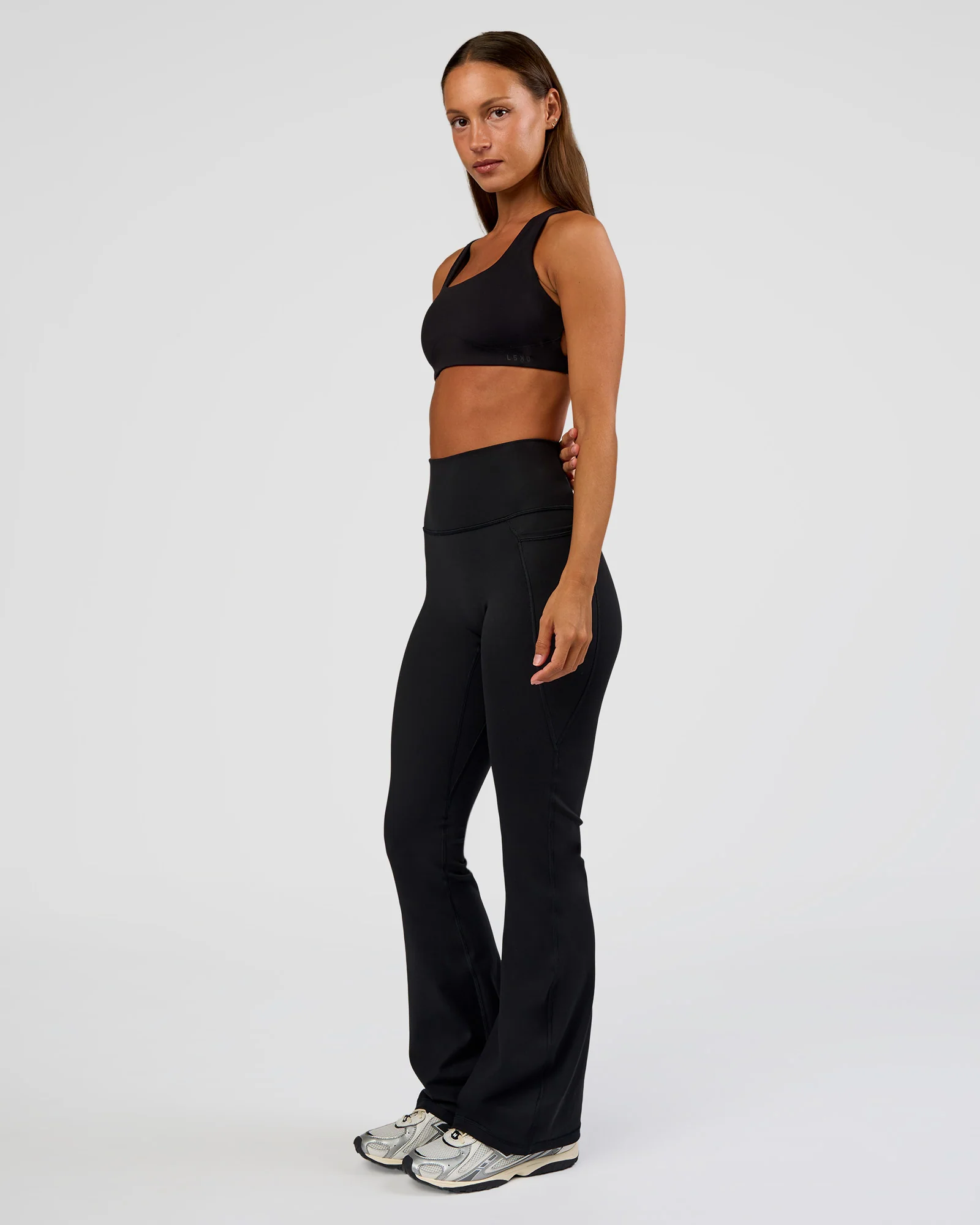 4016-fusion-ultra-high-rise-flared-petite-legging-pockets-black-7.webp Fusion Ultra High-Rise Flared Petite Legging Pockets - Black