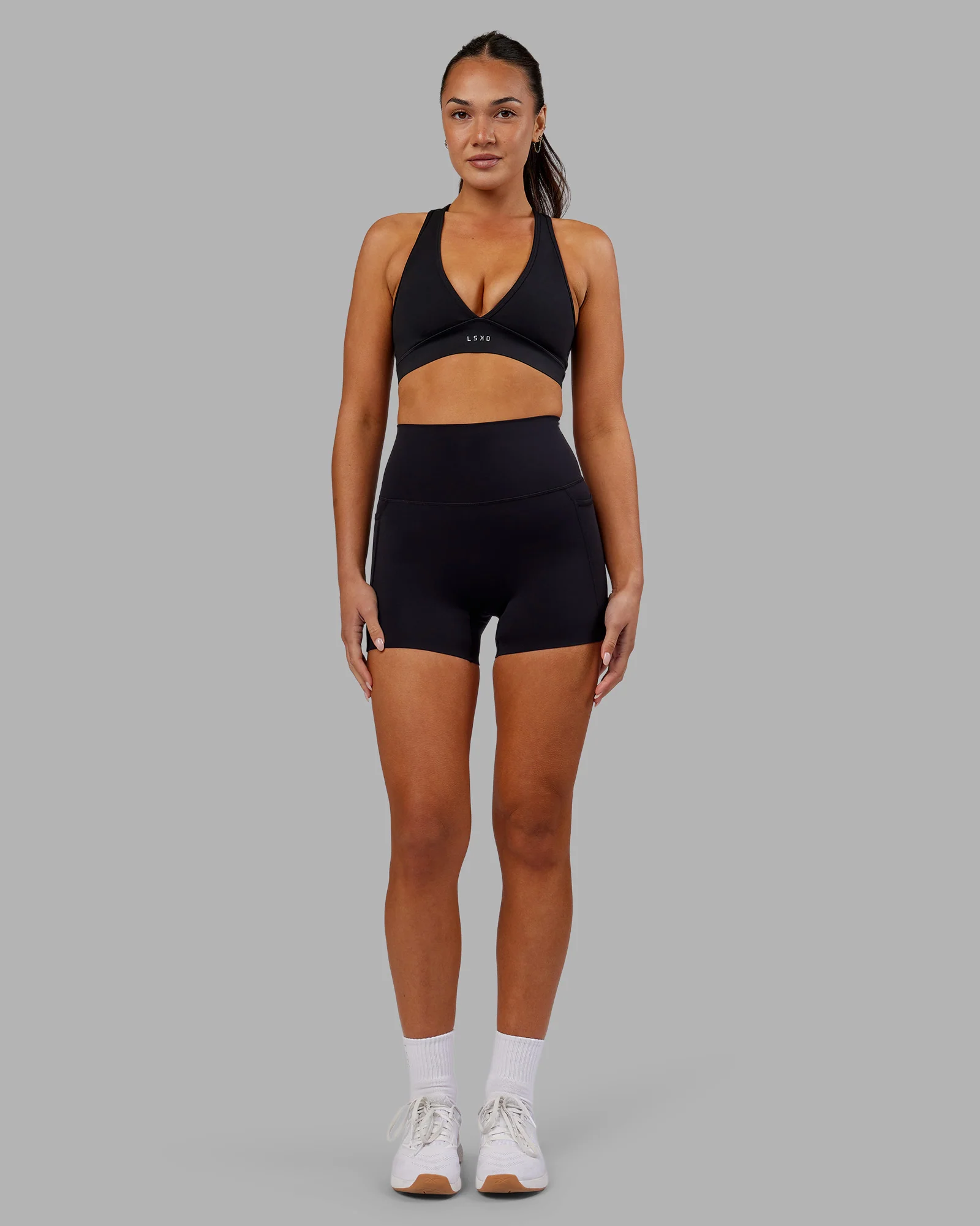 4043-elixir-ultra-high-rise-4-short-pockets-black-2.webp Elixir Ultra High-Rise 4" Short Pockets - Black