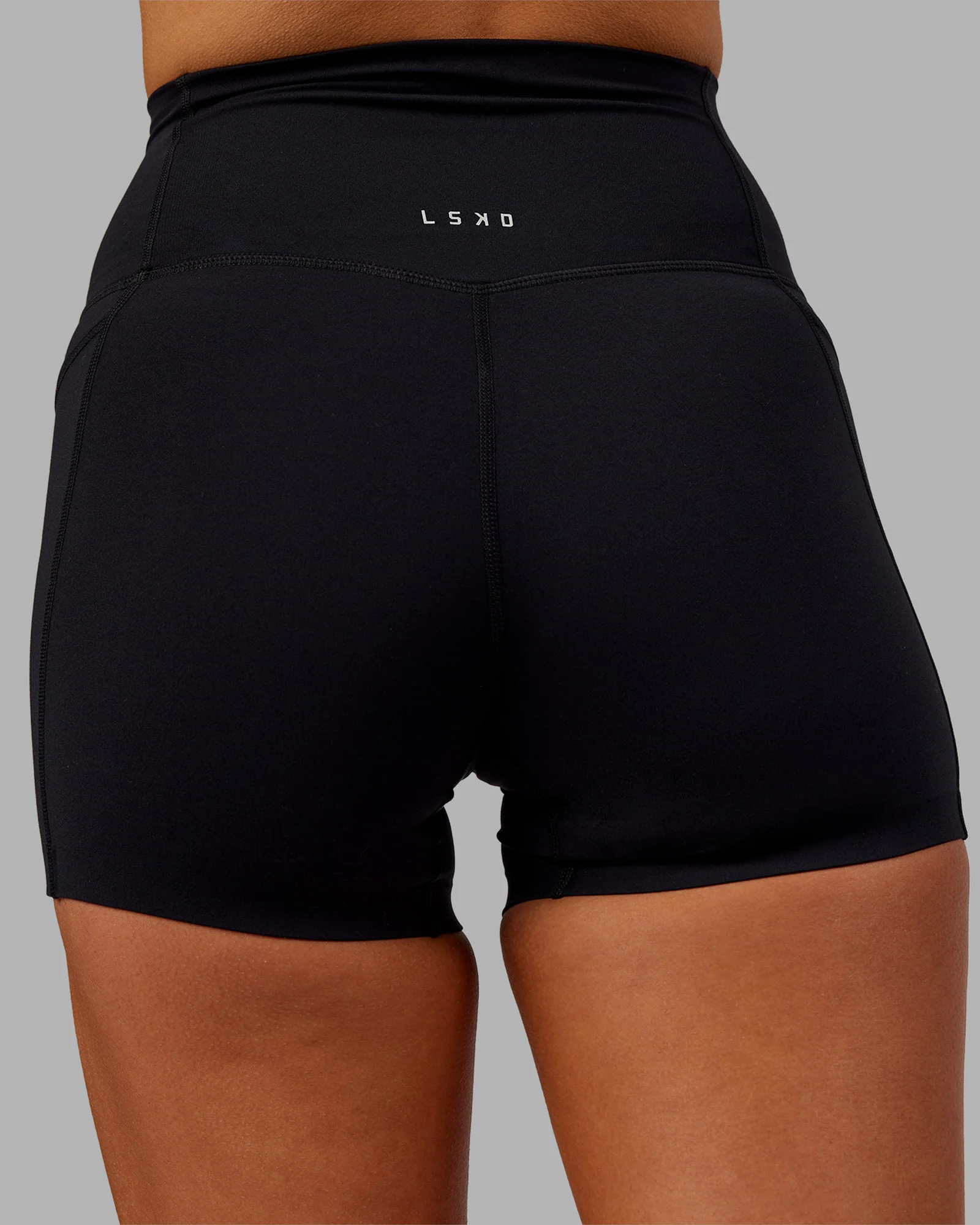 4043-elixir-ultra-high-rise-4-short-pockets-black-8.webp Elixir Ultra High-Rise 4" Short Pockets - Black