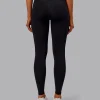 4061-fusion-thermal-ultra-high-rise-full-length-legging-pockets-black-4.webp Fusion Thermal Ultra High-Rise Full Length Legging Pockets - Black