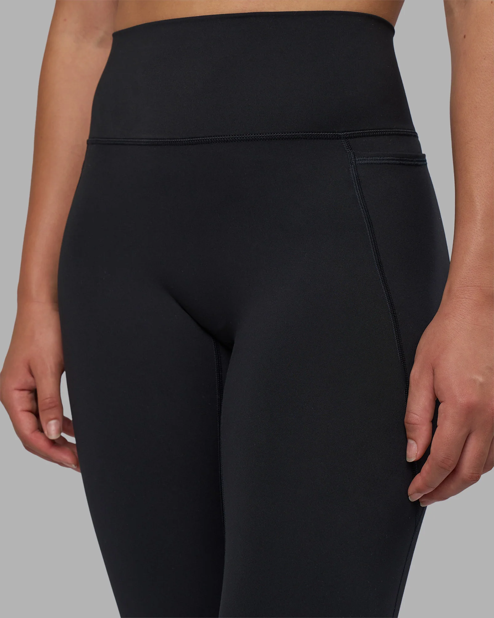 Fusion V-Contour Ultra High-Rise Full Length Legging Pockets - Black