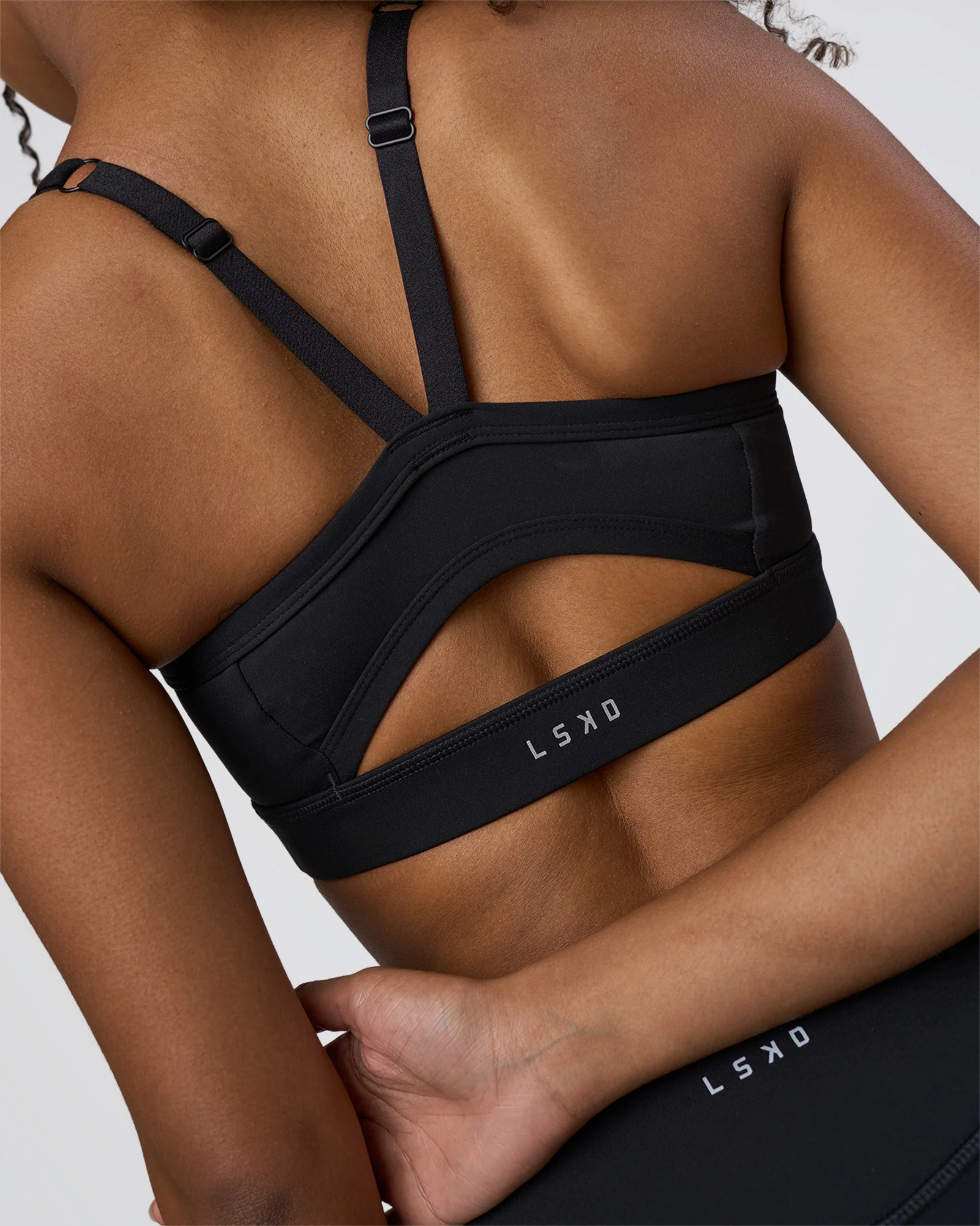 Momentum Sports Bra D/DD/E - Black
