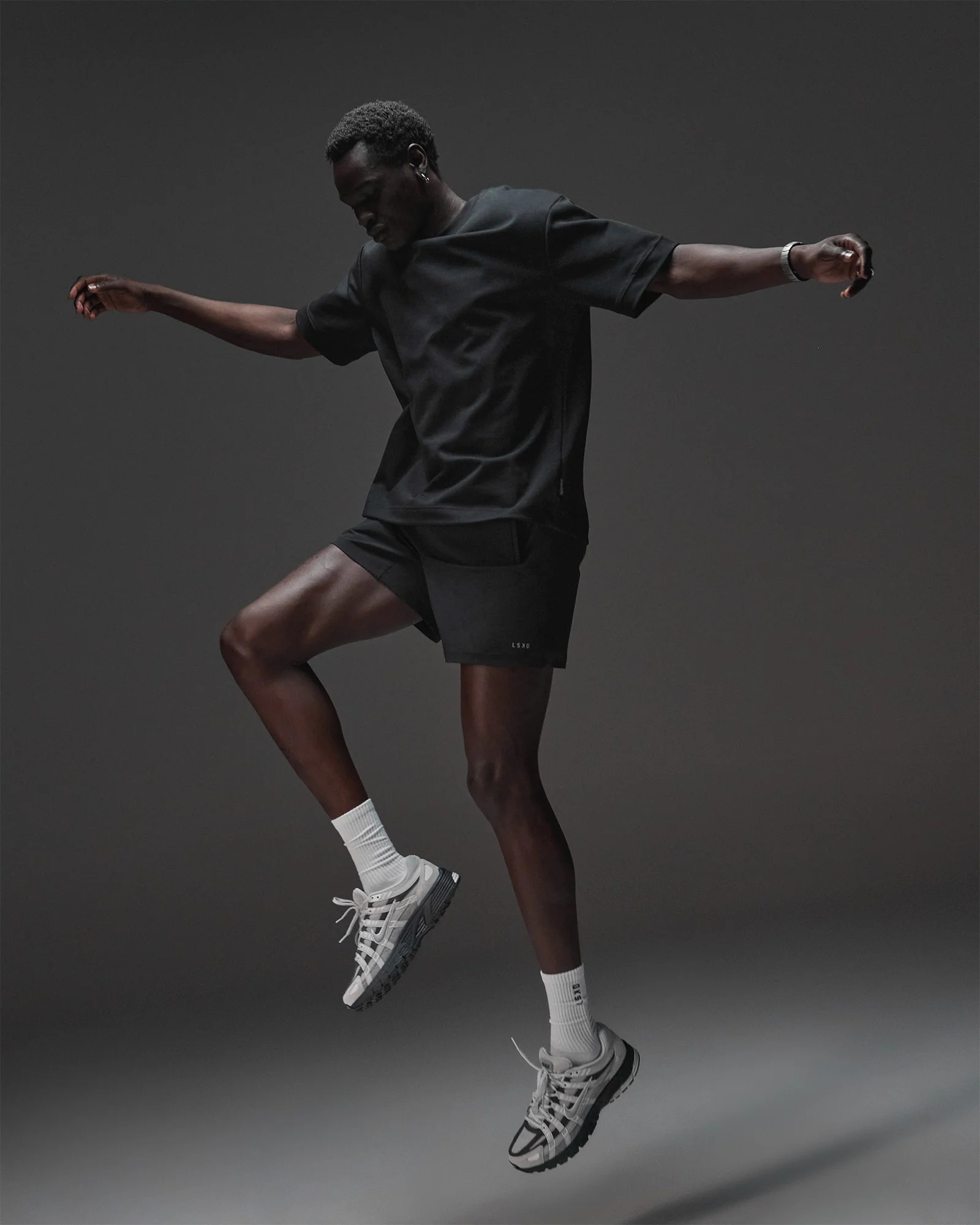 4209-afterdark-zerocrease-oversized-tee-black-5.webp AfterDark ZeroCrease Oversized Tee - Black